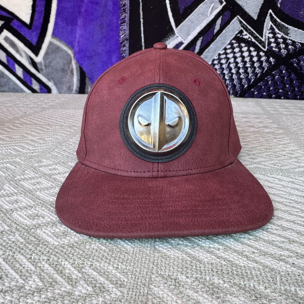 Marvel Comics Deadpool 3D Raised Logo Faux Leather Snapback Hat Cap Adult OSFM